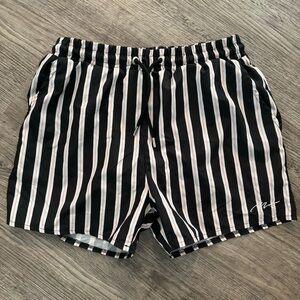 Boohoo man striped swim shorts short length men size medium